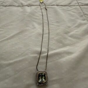 Green Stone Pendant Necklace (Silver Tone)